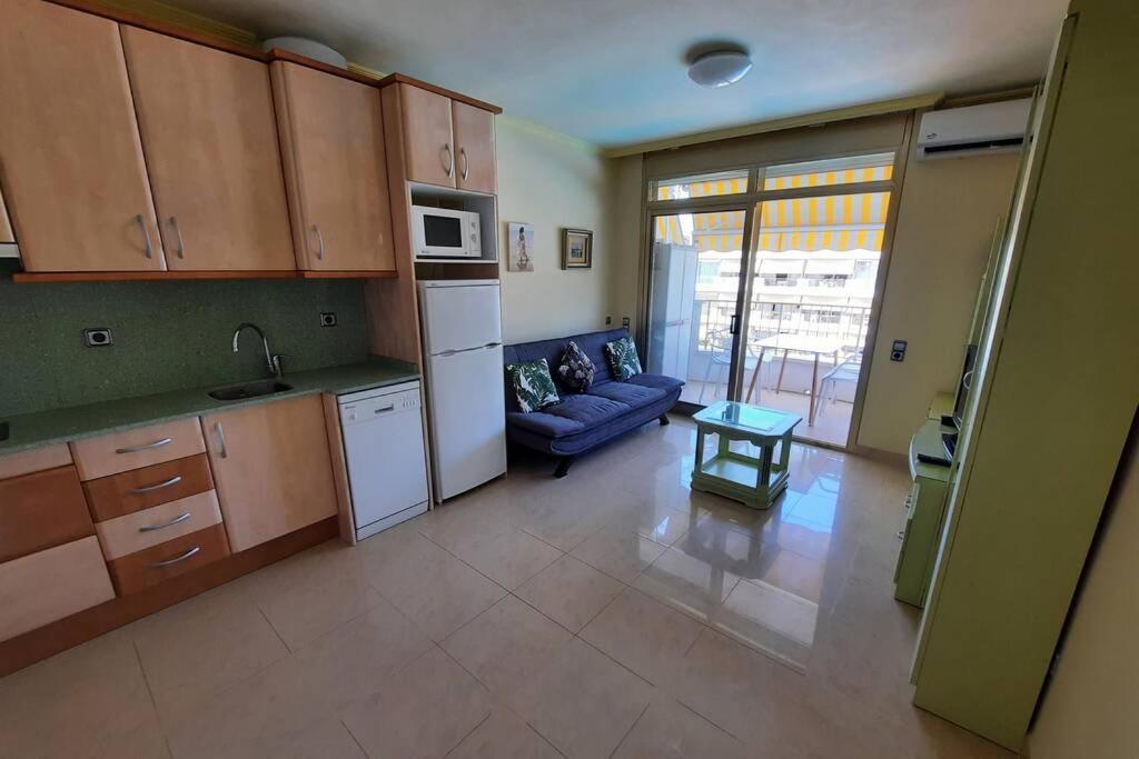 Apartamento Con Piscina, En Primera Linia De Mar. Камбрильс Экстерьер фото